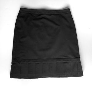 Express black pleated hem skirt
